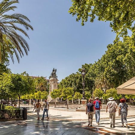 Waou Cosy I Sevilla Cathedral Exterior photo